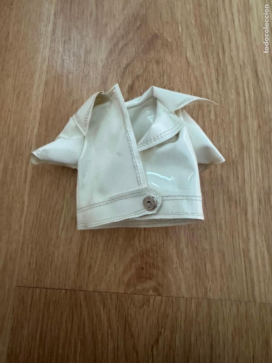 Mu&ntilde;ecas Nancy y Lucas: CHAQUETA CONJUNTO MINI SHORT DE NANCY DE FAMOSA NUEVO