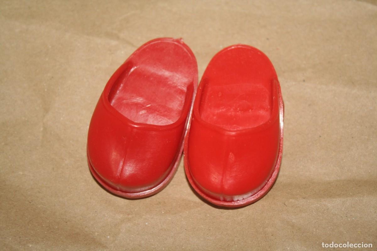Mu&ntilde;ecas Nancy y Lucas: zapatos ZUECOS MU&Ntilde;ECA NANCY