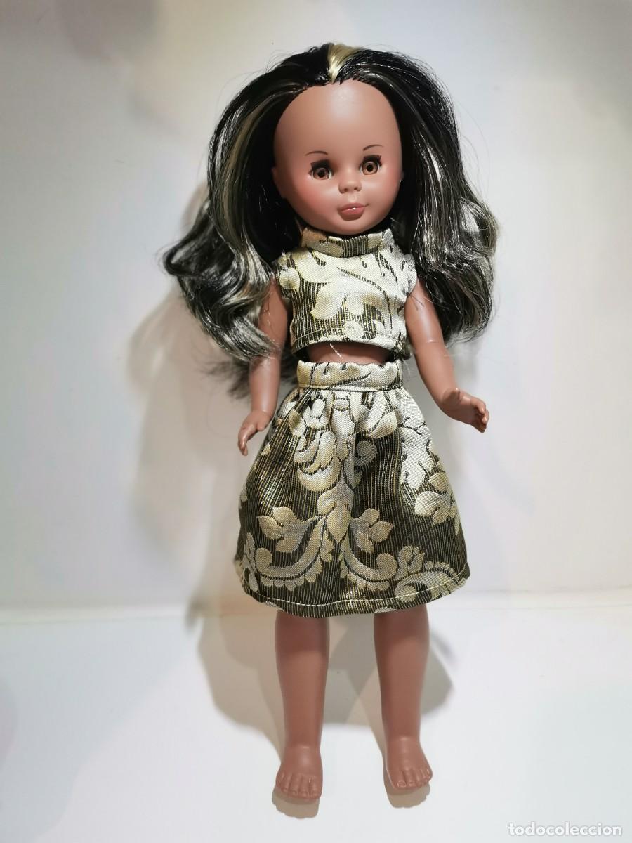 Mu&ntilde;ecas Nancy y Lucas: mu&ntilde;eca kika antigua negra