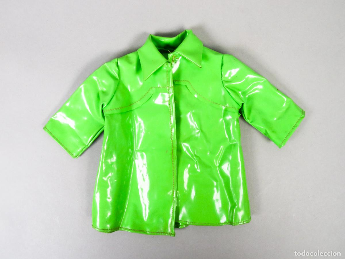 Mu&ntilde;ecas Nancy y Lucas: Nancy Famosa chubasquero verde conjunto Bajo la lluvia con etiqueta a&ntilde;os 70