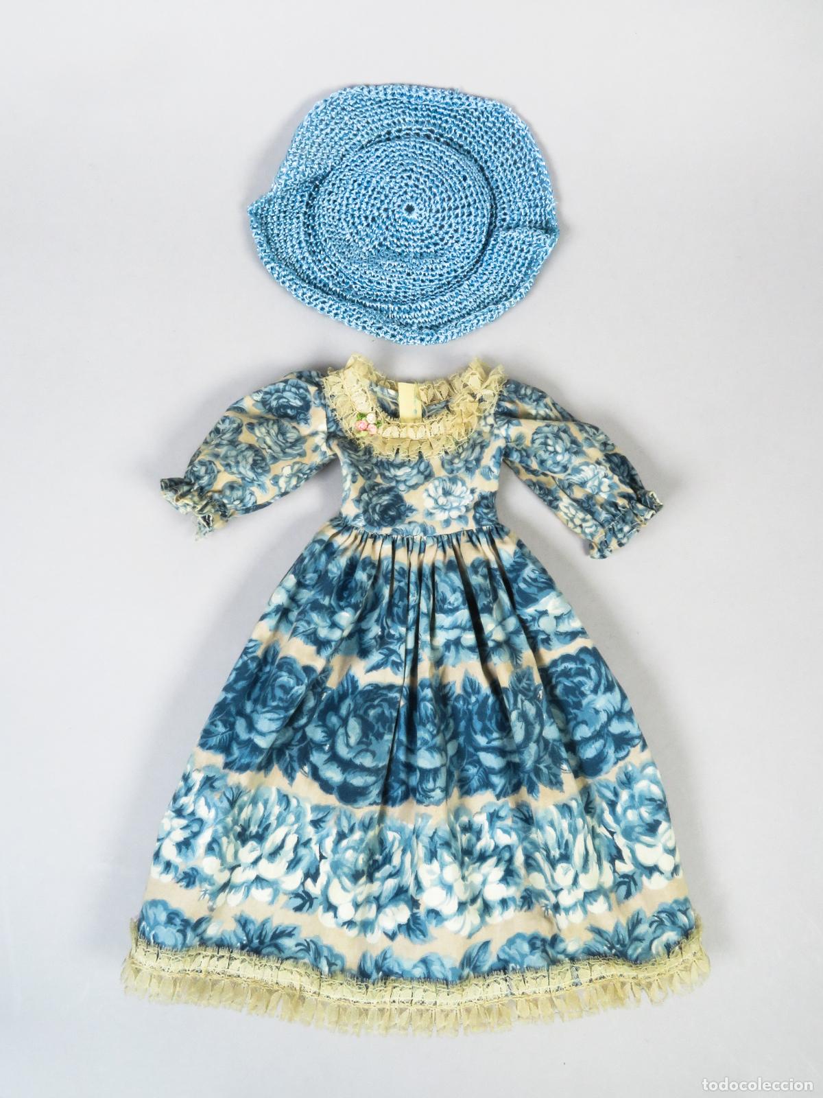 Mu&ntilde;ecas Nancy y Lucas: Nancy Famosa vestido conjunto Nostalgia flores azules con etiqueta pamela ganchillo a&ntilde;os 70