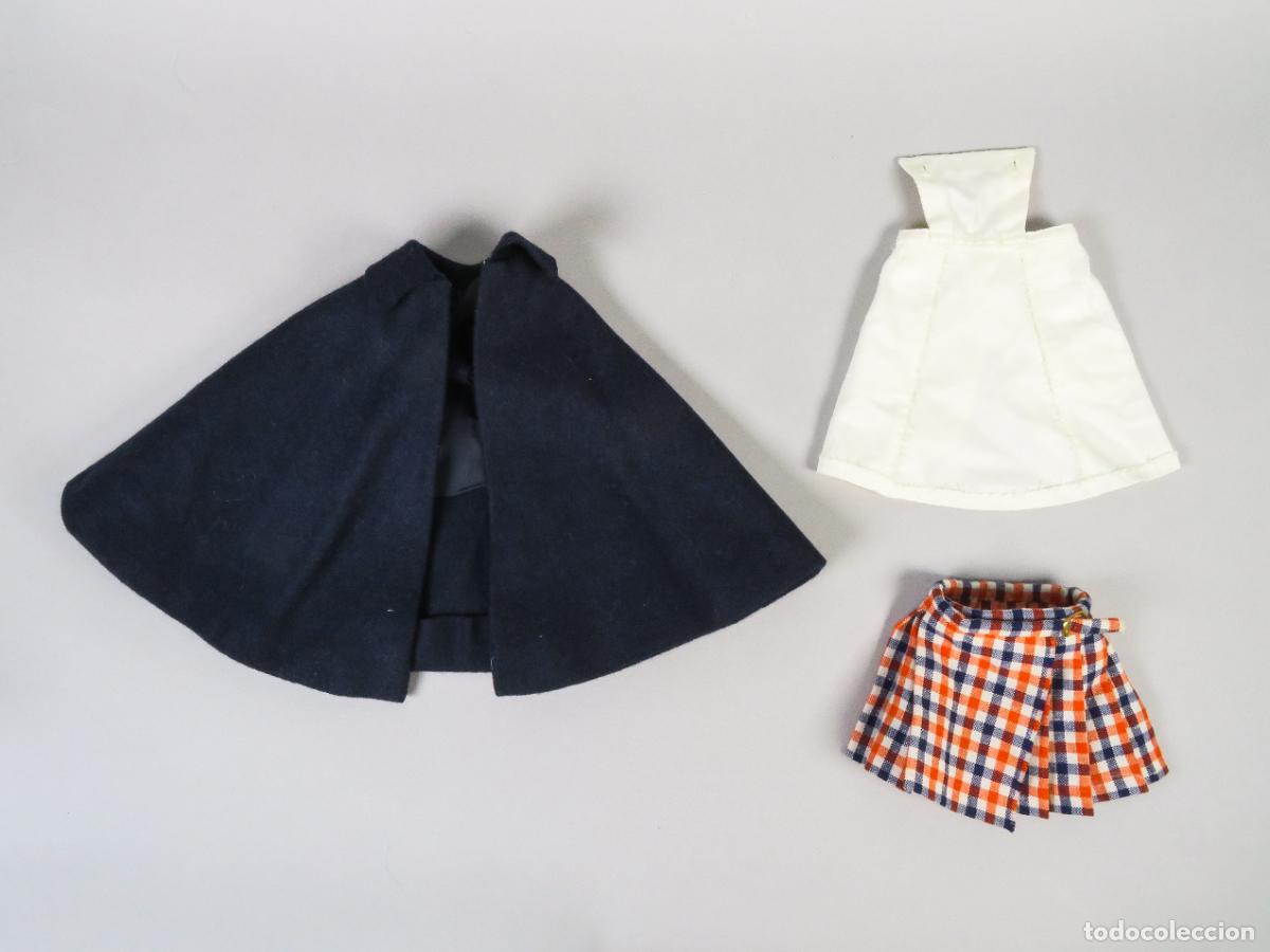 Mu&ntilde;ecas Nancy y Lucas: Nancy Famosa capa y delantal enfermera minifalda cuadros a&ntilde;os 70