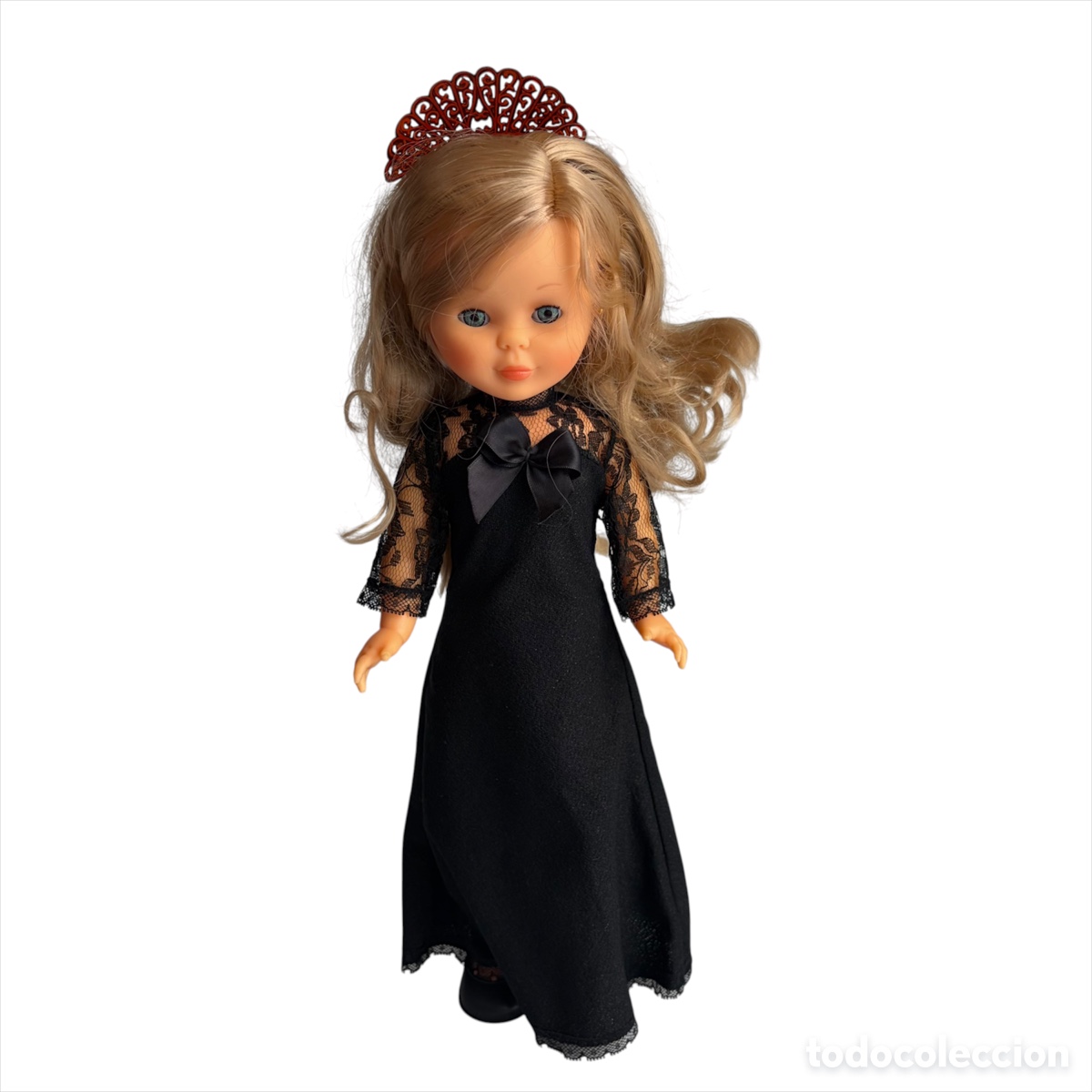 Mu&ntilde;ecas Nancy y Lucas: Mu&ntilde;eca Nancy Famosa 2017 con vestido de mantilla semana santa rubia ojos azules