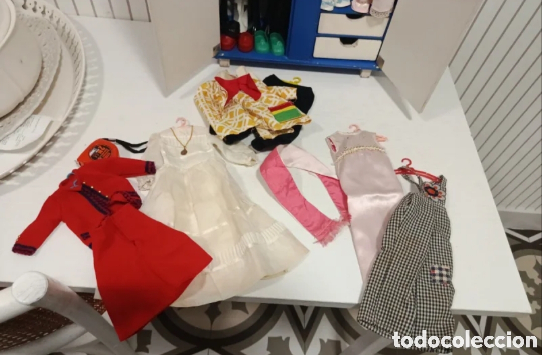Mu&ntilde;ecas Nancy y Lucas: Armario Nancy con ropa y complementos - Foto 5