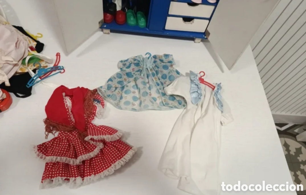 Mu&ntilde;ecas Nancy y Lucas: Armario Nancy con ropa y complementos - Foto 6