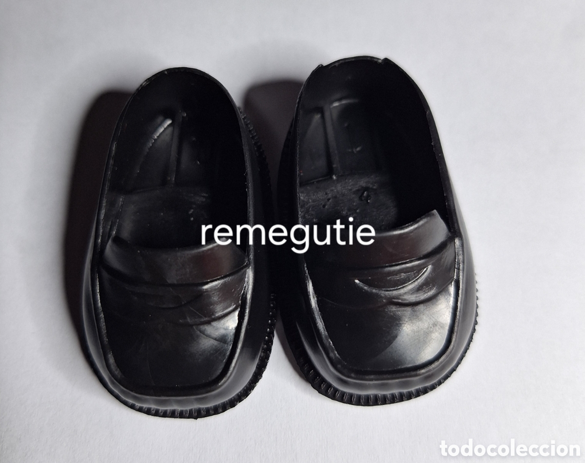 Mu&ntilde;ecas Nancy y Lucas: Mocasines negros de Nancy Reedici&oacute;n