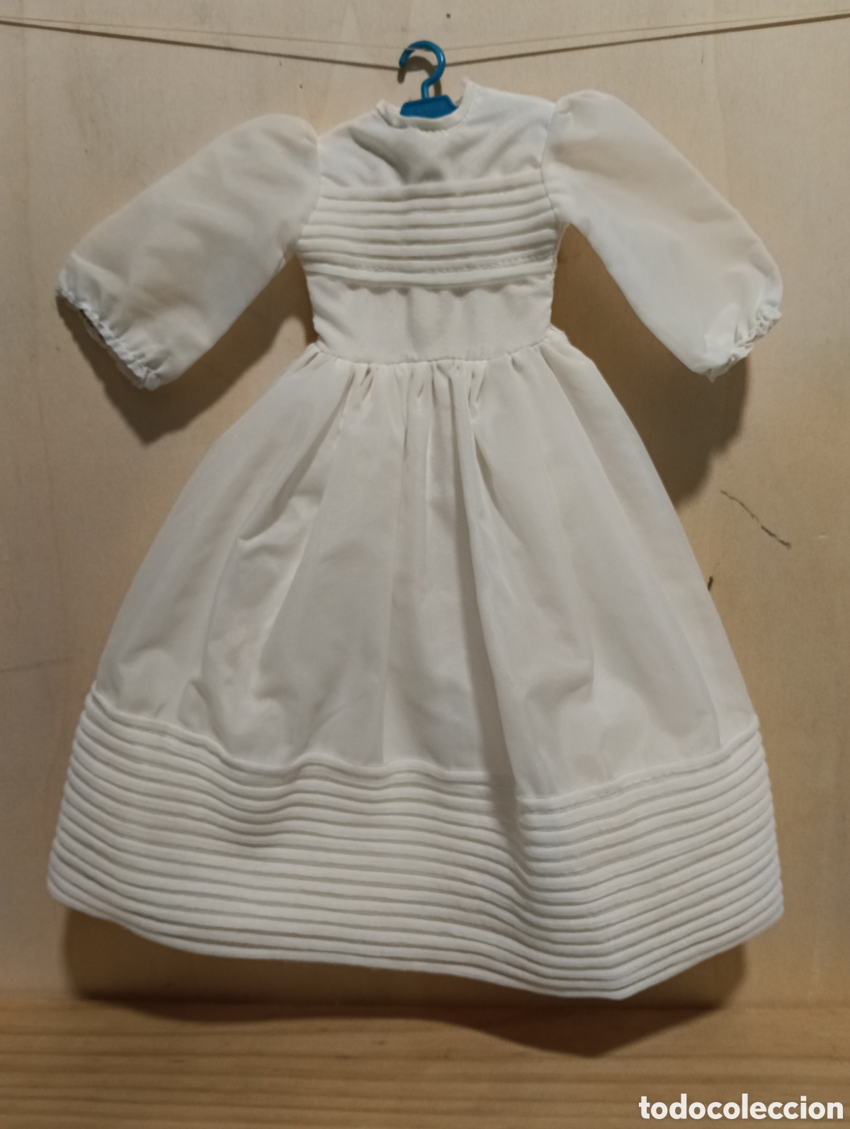 Mu&ntilde;ecas Nancy y Lucas: vestido blanco modelo &rdquo;Comuni&oacute;n&rdquo;