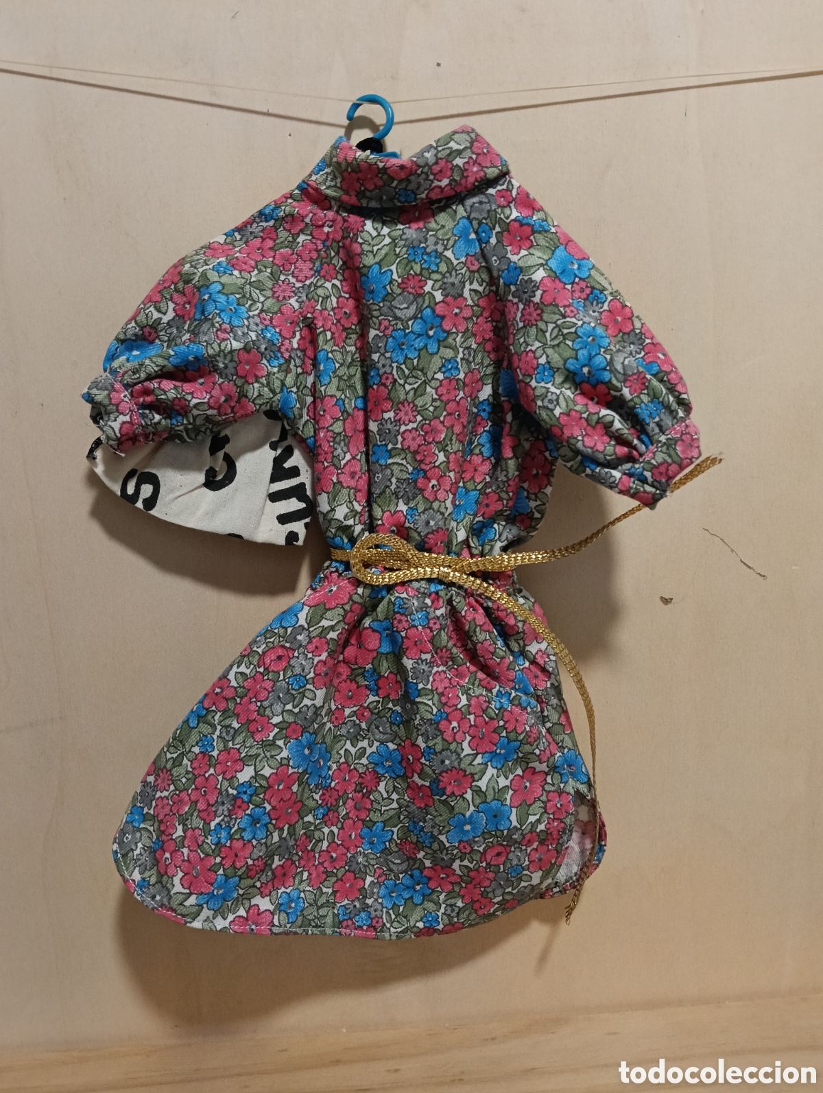 Mu&ntilde;ecas Nancy y Lucas: Conjunto modelo jard&iacute;n (Vestido + Bolso + Cintur&oacute;n)