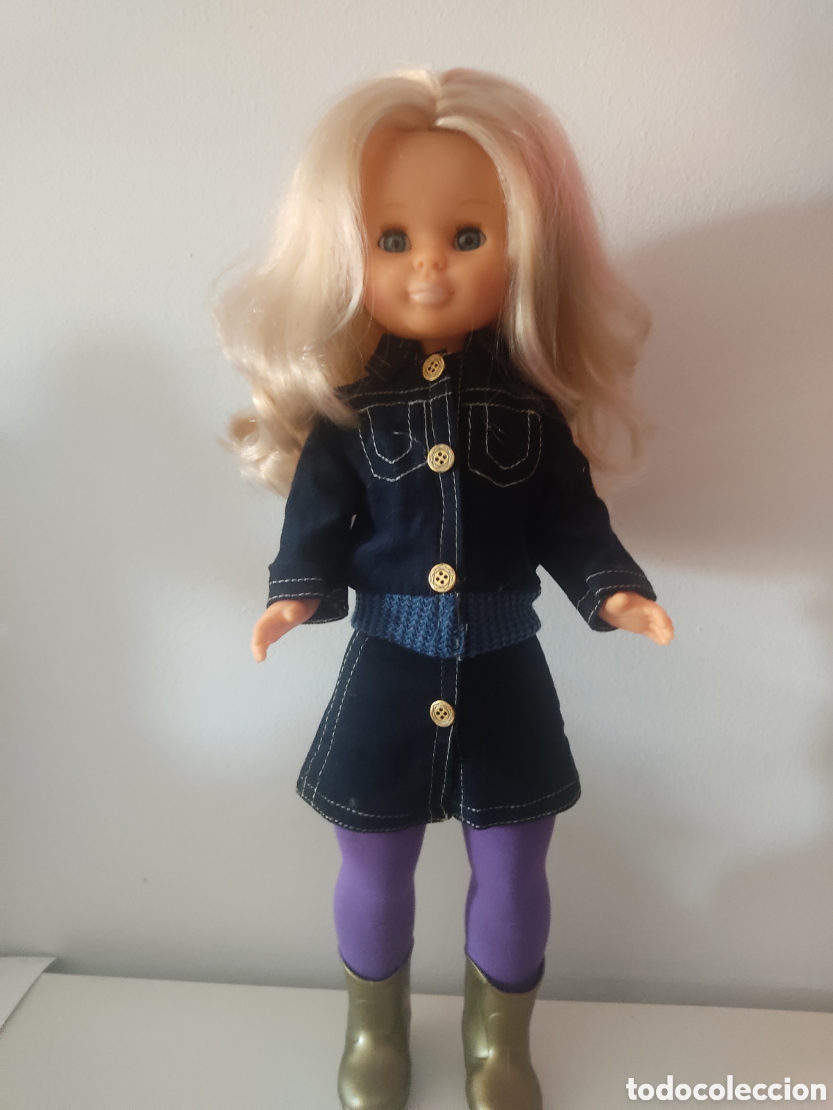 Mu&ntilde;ecas Nancy y Lucas: Nancy con conjunto denim