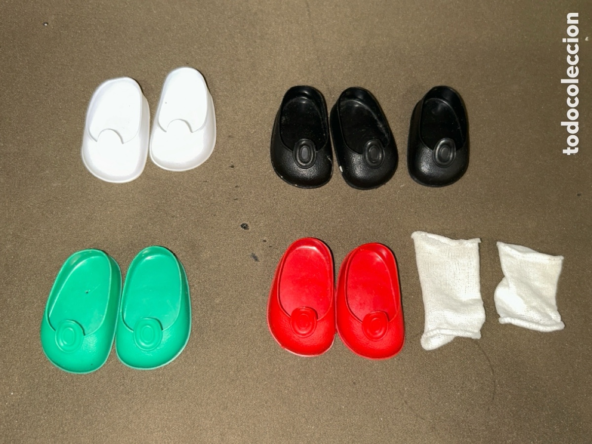 Mu&ntilde;ecas Nancy y Lucas: LOTE DE 4 PARES DE ZAPATOS NANCY BOT&Oacute;N + CALCETAS + 1 ZAPATO SUELTO *VER FOTOS*