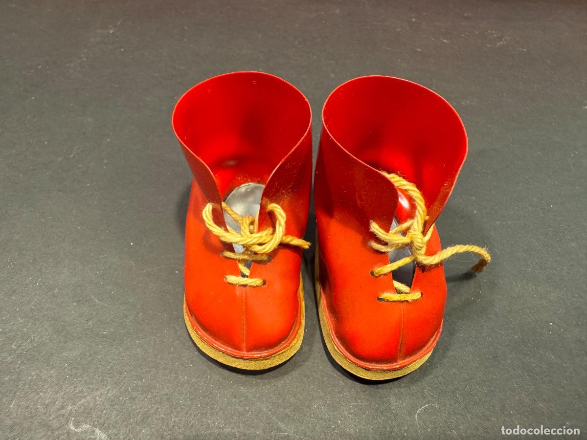 Mu&ntilde;ecas Nancy y Lucas: NANCY BOTAS ROJAS CHAROL CONJUNTO ESQUIADORA -ORIGINAL DE FAMOSA (G)