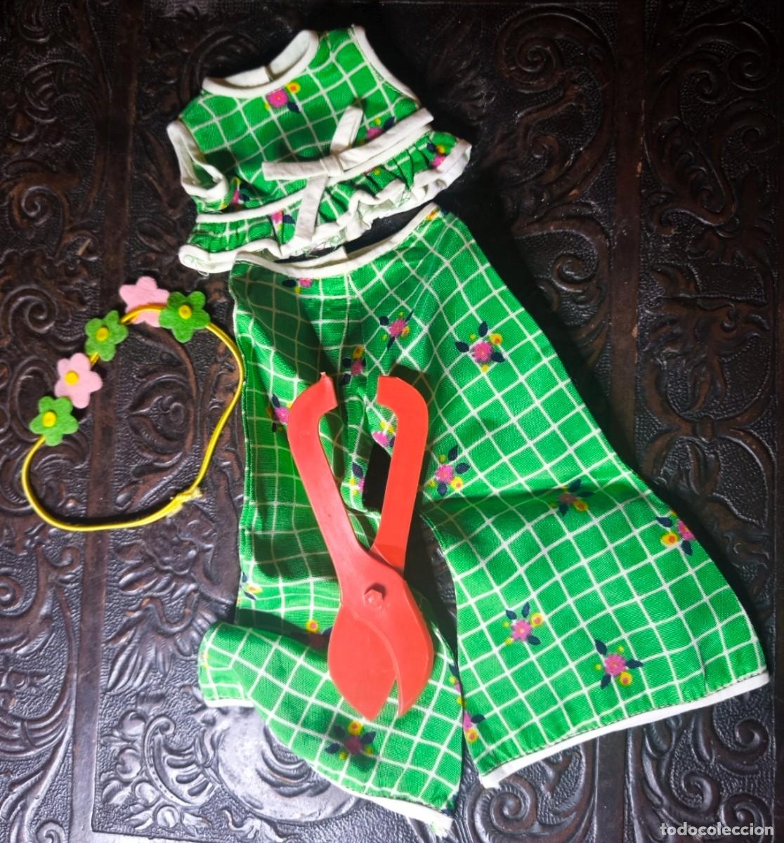 Mu&ntilde;ecas Nancy y Lucas: Conjunto Jard&iacute;n de mu&ntilde;eca Nancy de Famosa. Con su diadema y tijeras de podar.