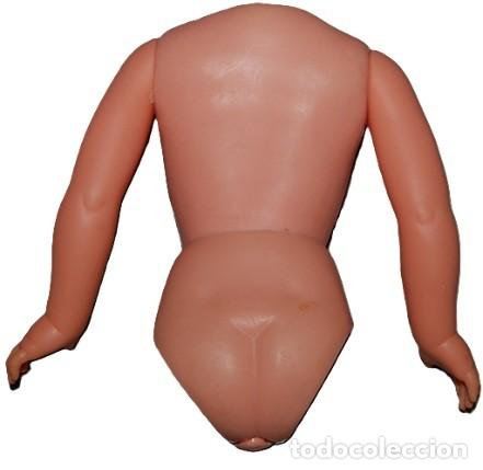Mu&ntilde;ecas Nancy y Lucas: TORSO CON BRAZOS MU&Ntilde;ECA NANCY ARTICULADA A&Ntilde;OS 70 -02 - Foto 2
