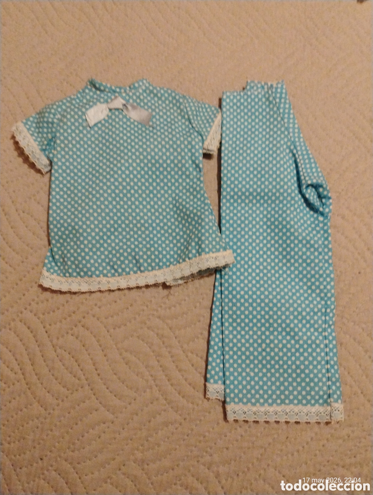 Mu&ntilde;ecas Nancy y Lucas: Conjunto Pijama Azul de Lunares - Mu&ntilde;eca Nancy de Famosa (Original A&ntilde;os 70/80)