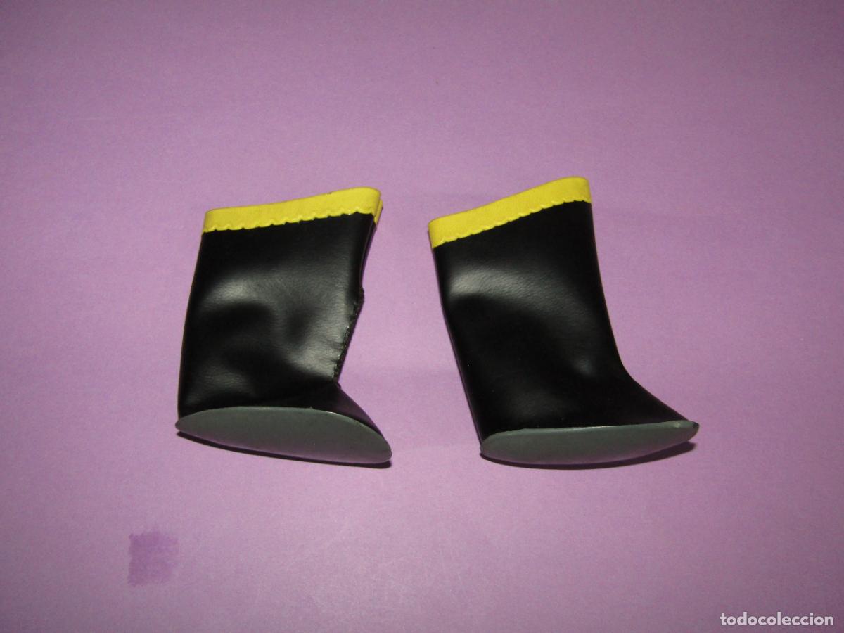 Mu&ntilde;ecas Nancy y Lucas: Antiguas Botas Originales de NANCY