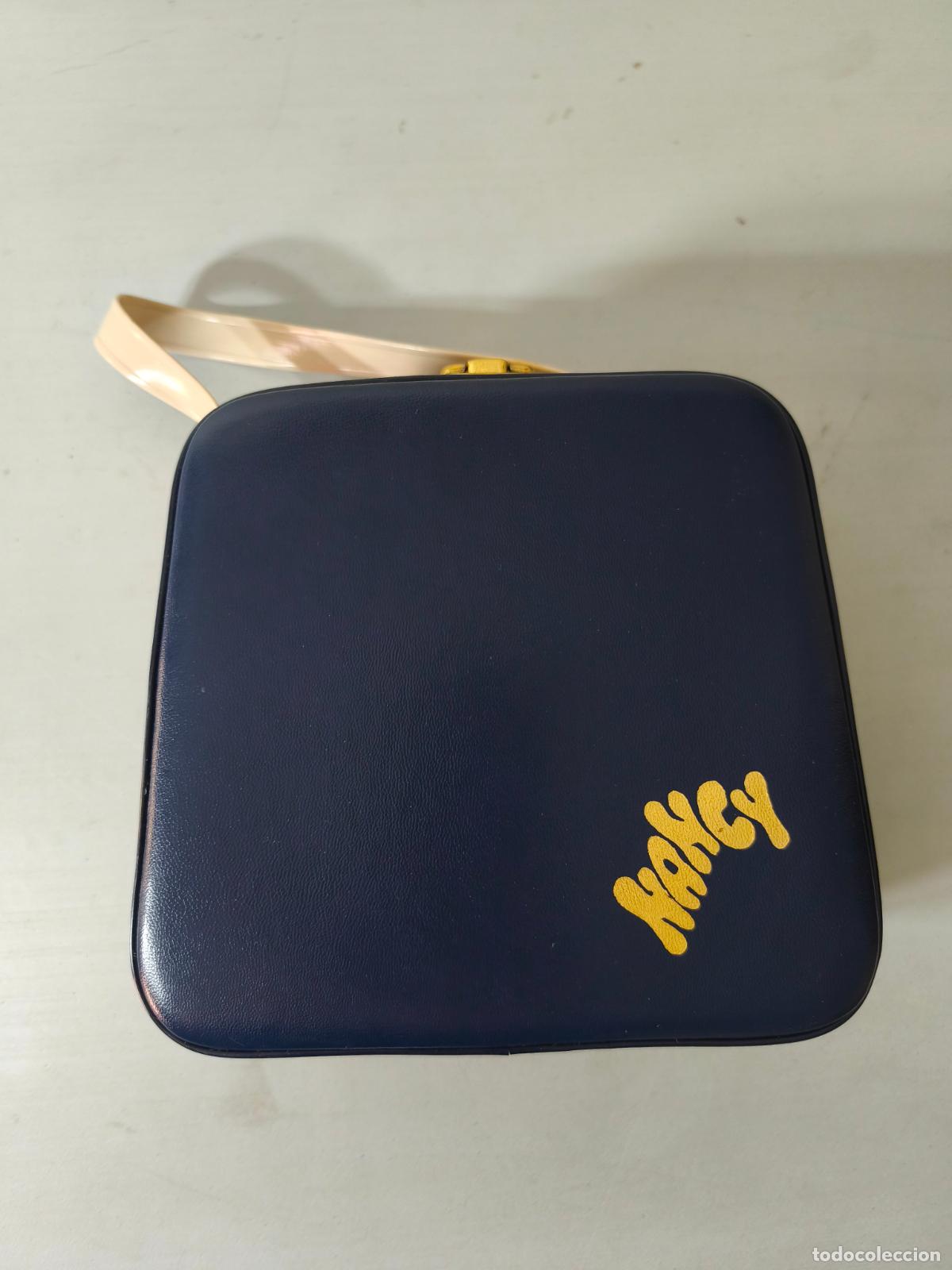 Bonecas Nancy e Lucas: ACCESORIO NANCY, FIN DE SEMANA, PIJAMA AZUL Y PEINE. CC