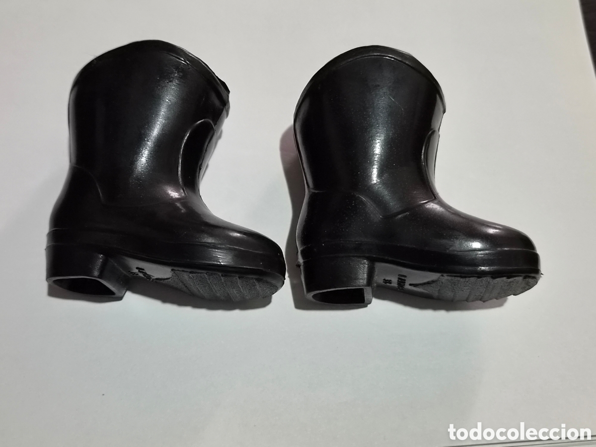 Mu&ntilde;ecas Nancy y Lucas: BOTAS NEGRA PARA NANCY FAMOSA 35
