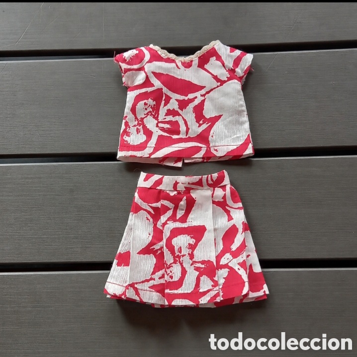 Mu&ntilde;ecas Nancy y Lucas: CONJUNTO CASERO CAMISETA Y FALDA DE LOS 70, PARA NANCY NO ORIGINAL