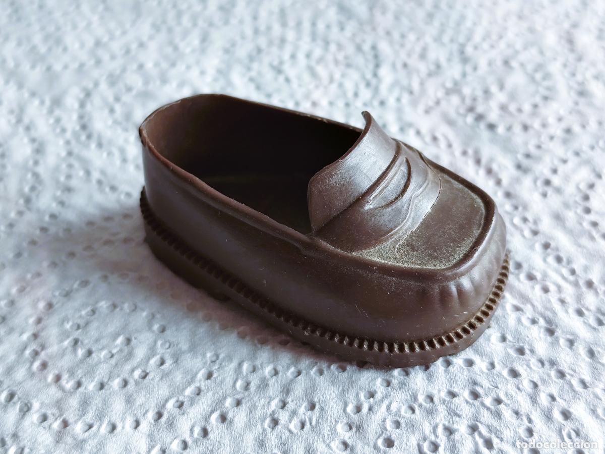 Mu&ntilde;ecas Nancy y Lucas: NANCY - Antiguo Zapato Mocas&iacute;n Marr&oacute;n.