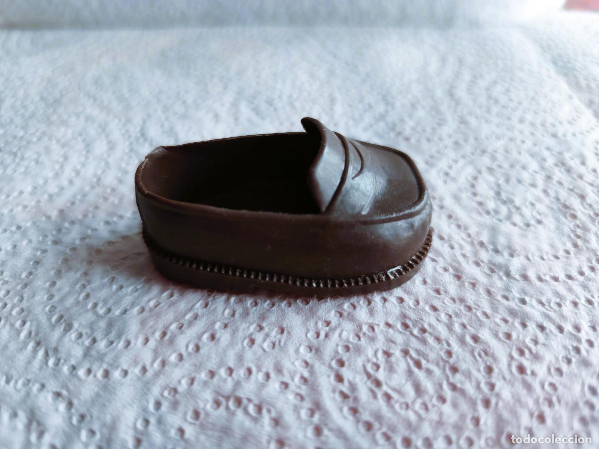 Mu&ntilde;ecas Nancy y Lucas: NANCY - Antiguo Zapato Mocas&iacute;n Marr&oacute;n.