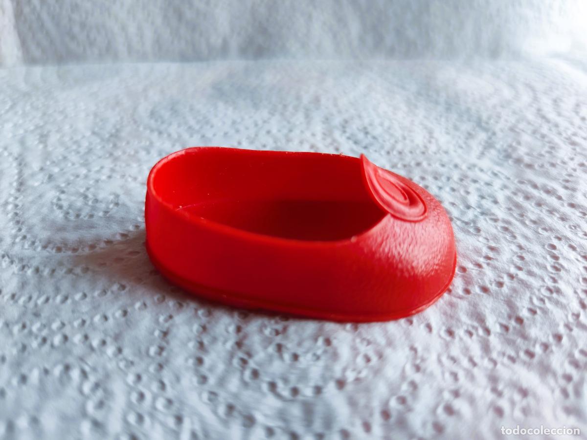Mu&ntilde;ecas Nancy y Lucas: NANCY - Antiguo Zapato Bot&oacute;n Rojo - Foto 3