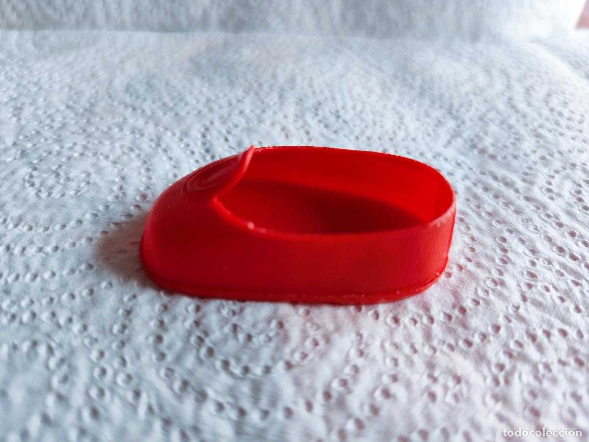 Mu&ntilde;ecas Nancy y Lucas: NANCY - Antiguo Zapato Bot&oacute;n Rojo - Foto 4
