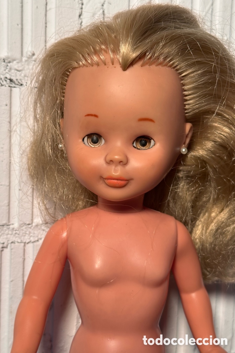 Mu&ntilde;ecas Nancy y Lucas: Mu&ntilde;eca Nancy de Famosa. Patabollo. En la nuca solo Famosa.