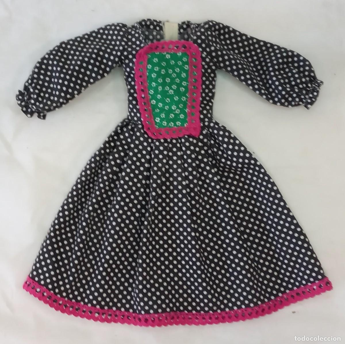 Bonecas Nancy e Lucas: DIFICIL VESTIDO CAMPESTRE NEGRO CON ESTAMPADO PECHO EN VERDE , NANCY DE FAMOSA - A&Ntilde;OS 70
