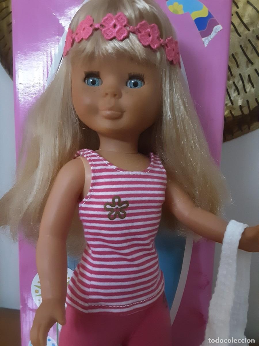 Mu&ntilde;ecas Nancy y Lucas: Mu&ntilde;eca Nancy de Famosa