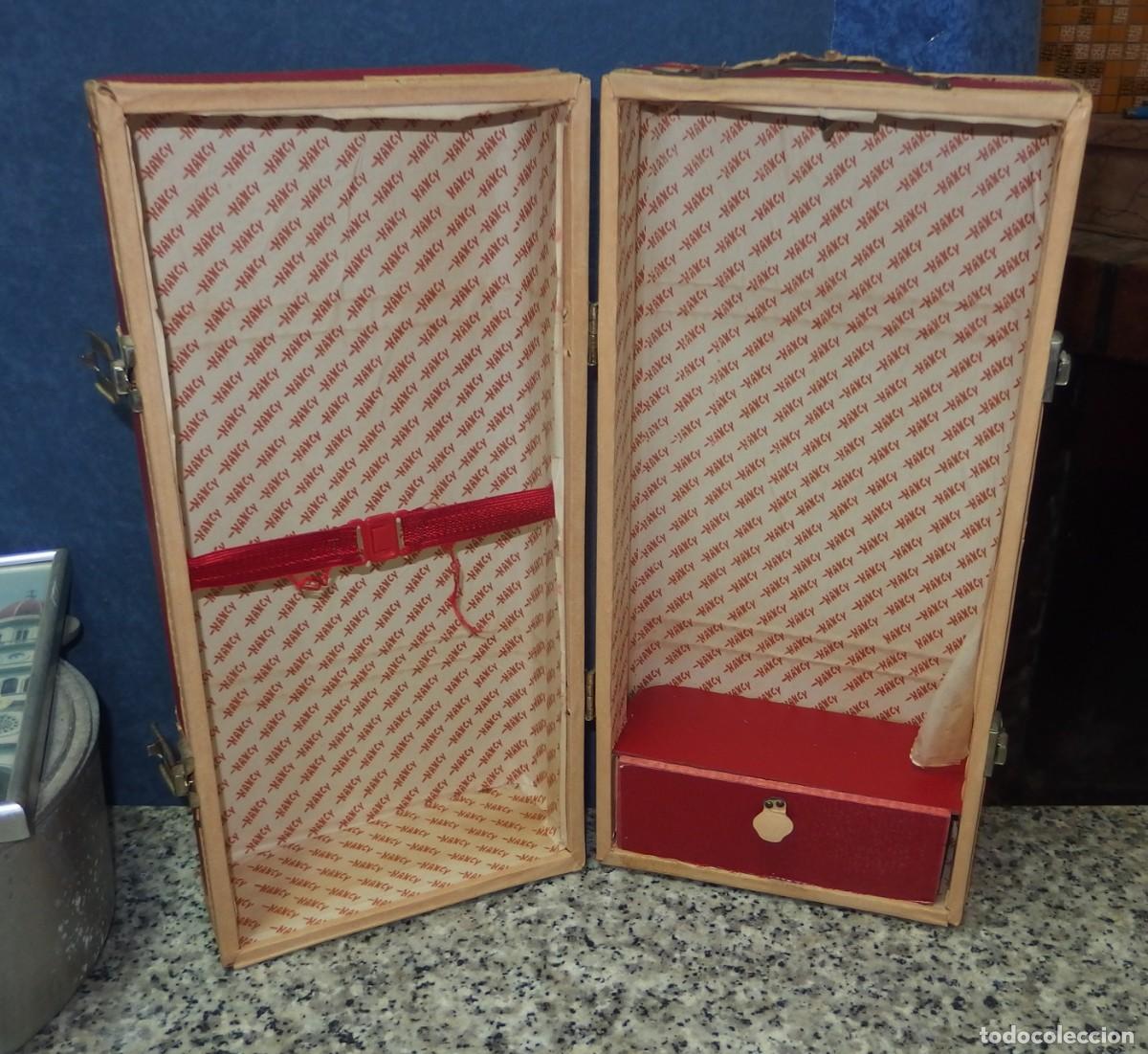 Mu&ntilde;ecas Nancy y Lucas: BA&Uacute;L ROJO DE NANCY,A&Ntilde;OS 70 - Foto 1