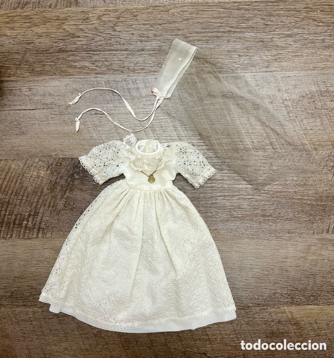 Mu&ntilde;ecas Nancy y Lucas: Vestido de comuni&oacute;n nancy original