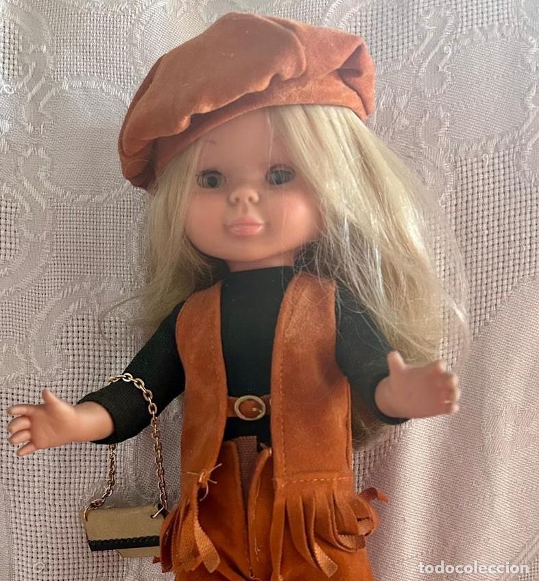 Mu&ntilde;ecas Nancy y Lucas: mu&ntilde;eca nancy original de 1970. vestido original de hippy