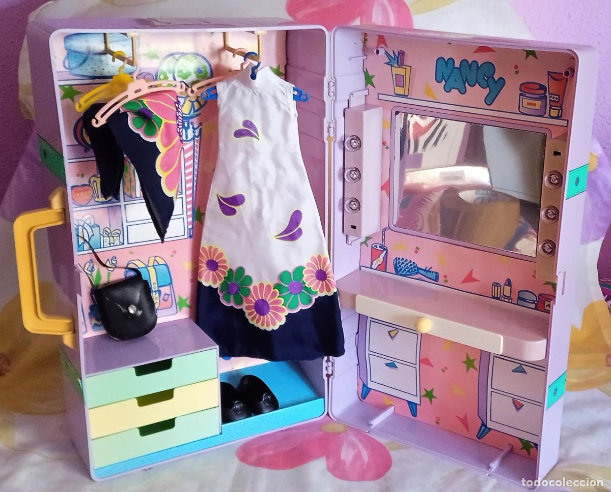 Mu&ntilde;ecas Nancy y Lucas: MALETA TOCADOR NANCY BEAUTY-A&Ntilde;OS 80