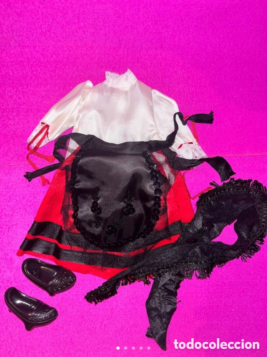 Mu&ntilde;ecas Nancy y Lucas: Traje Regional Mu&ntilde;eca Nancy Antigua 60 70