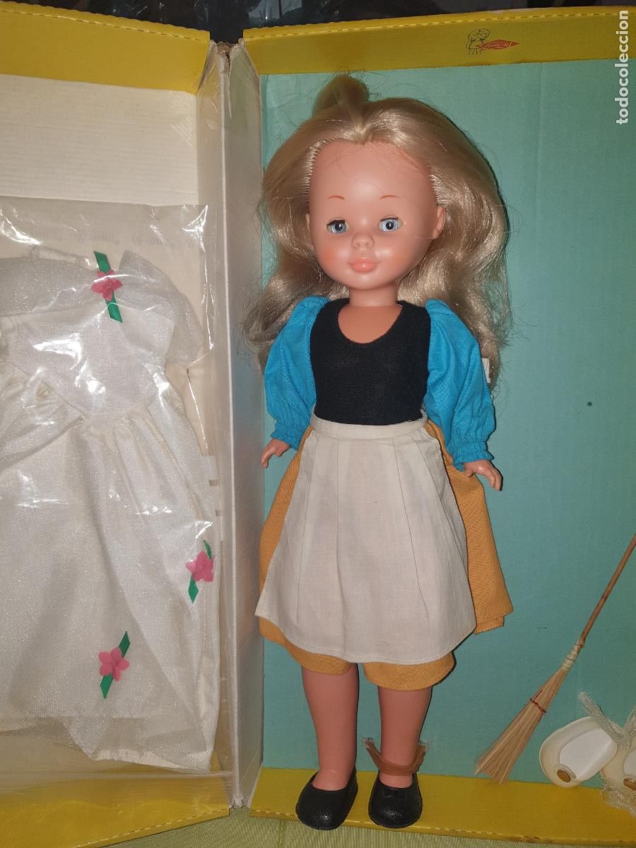 Mu&ntilde;ecas Nancy y Lucas: NANCY CENICIENTA EN CAJA ORIGEN A&Ntilde;OS 70 COMPLETA.