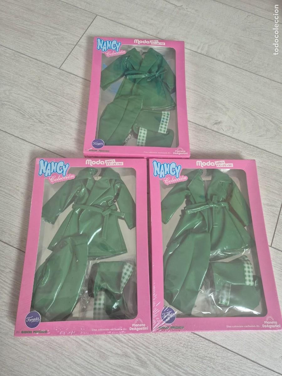 Mu&ntilde;ecas Nancy y Lucas: LOTE TRES VESTIDOS CHUBASQUERO VERDE DE NANCY COLECCION A ESTRENAR FAMOSA NANCI mu&ntilde;eca