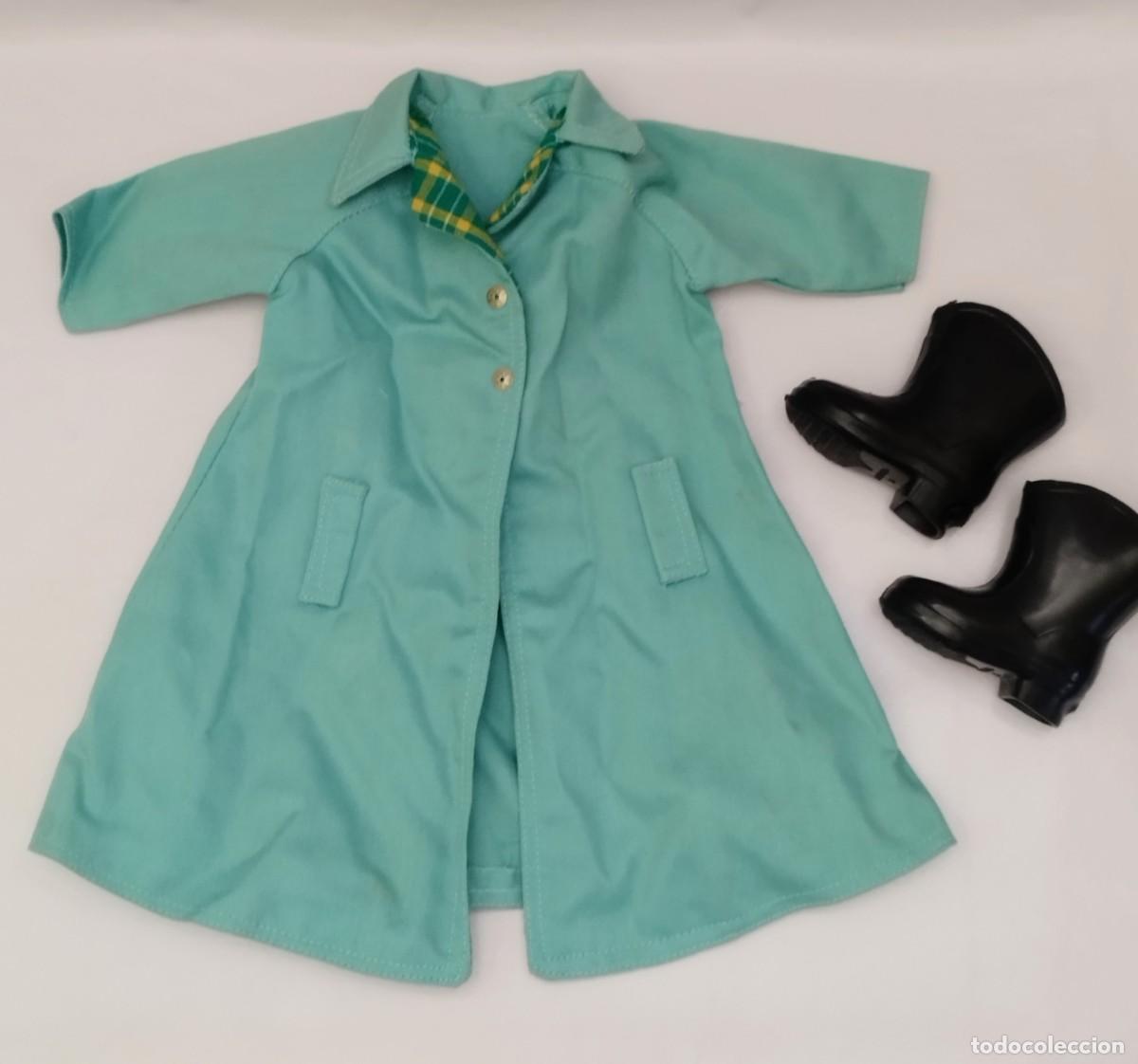 Bonecas Nancy e Lucas: Gabardina azul y botas de lluvia. Famosa 13. Mu&ntilde;eca Nancy. Original. A&ntilde;os 70.