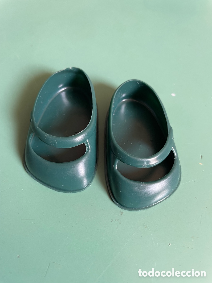 Mu&ntilde;ecas Nancy y Lucas: ZAPATOS TIRA PARA MANCY EN VERDE OSCURO. ORIGINAL