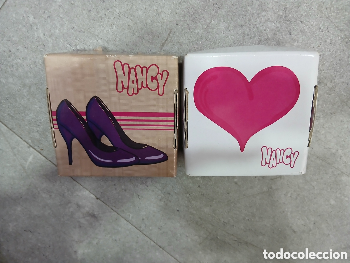 Mu&ntilde;ecas Nancy y Lucas: Pareja de cajitas de cart&oacute;n para accesorios Nancy. (L64)