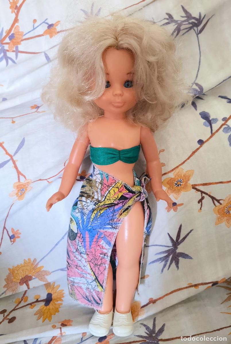 Mu&ntilde;ecas Nancy y Lucas: Mu&ntilde;eca Nancy de famosa con su conjunto Trousseau Marbella. A&ntilde;os 80