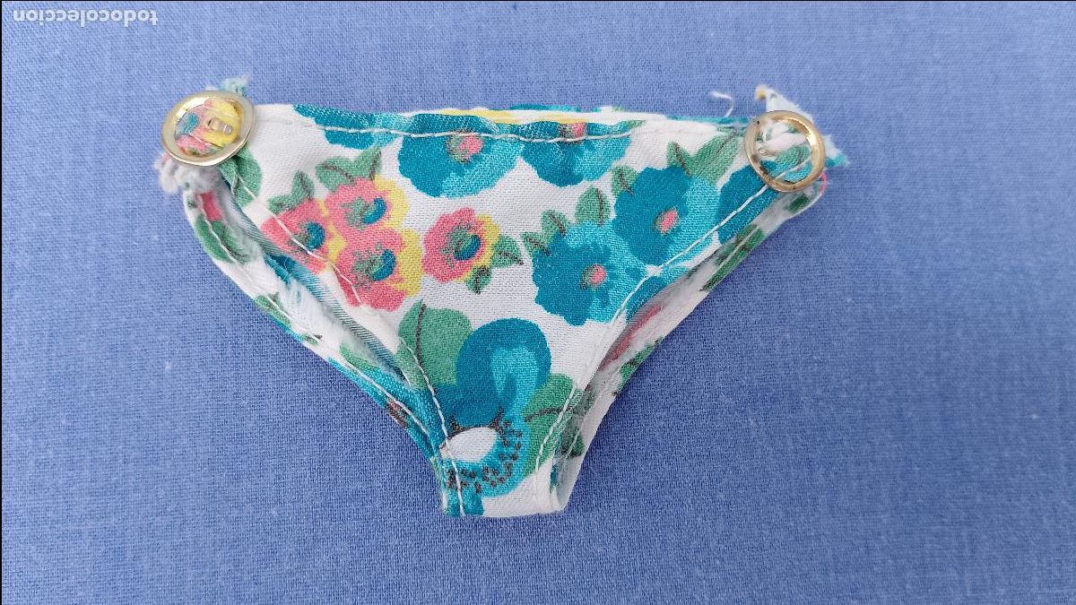 Mu&ntilde;ecas Nancy y Lucas: Antigua braguita de bikini original del conjunto Playa de mu&ntilde;eca Nancy de Famosa