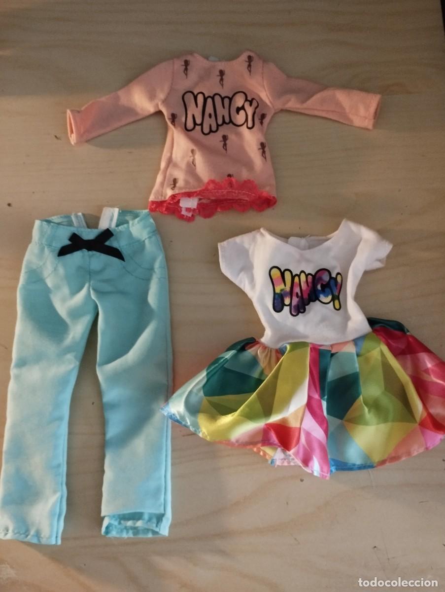 Mu&ntilde;ecas Nancy y Lucas: Lote de ropa, zapatos y perchas de Nancy - Foto 4