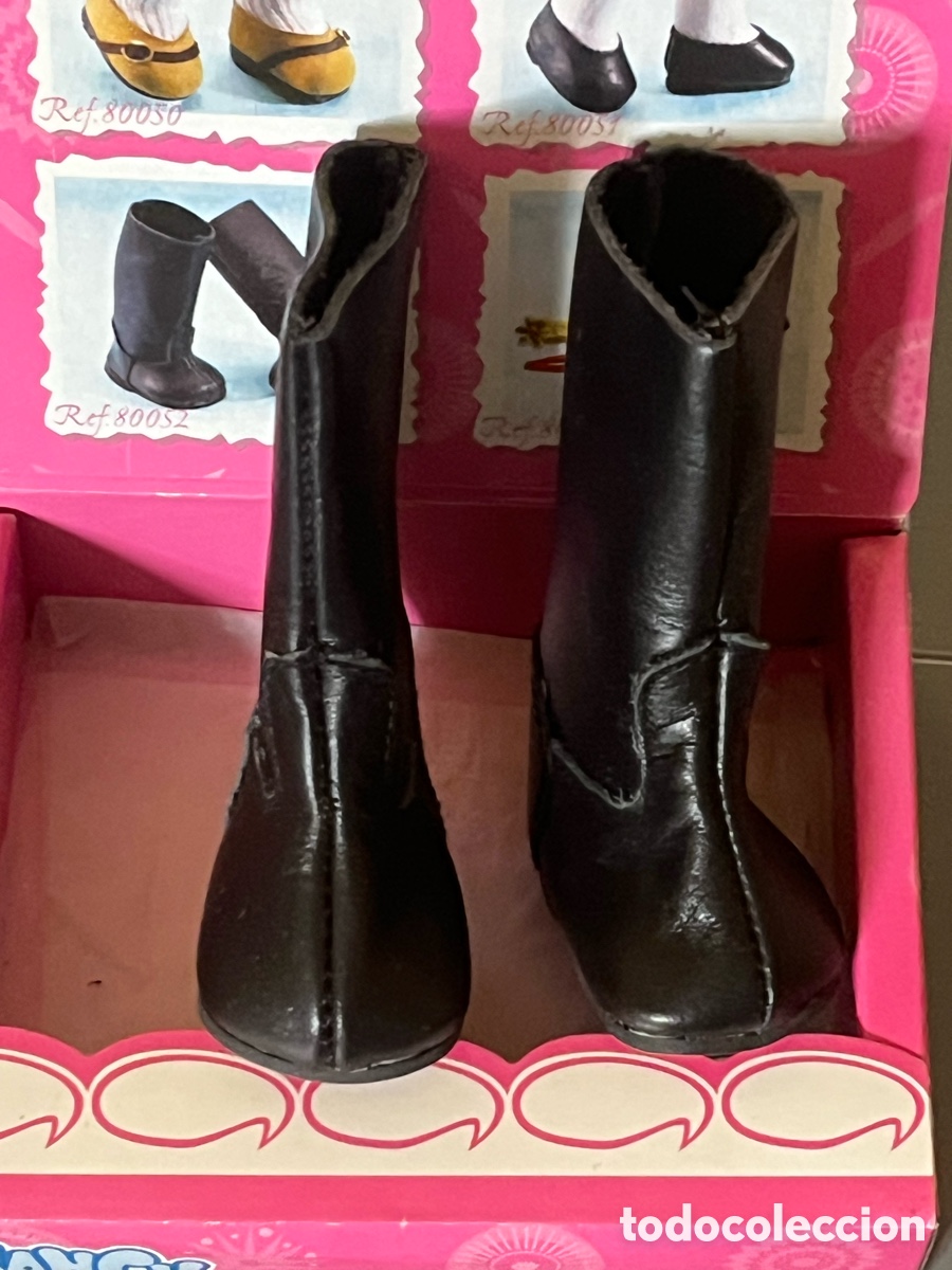 Mu&ntilde;ecas Nancy y Lucas: BOTAS EN PIEL NEGRA PARA NANCY