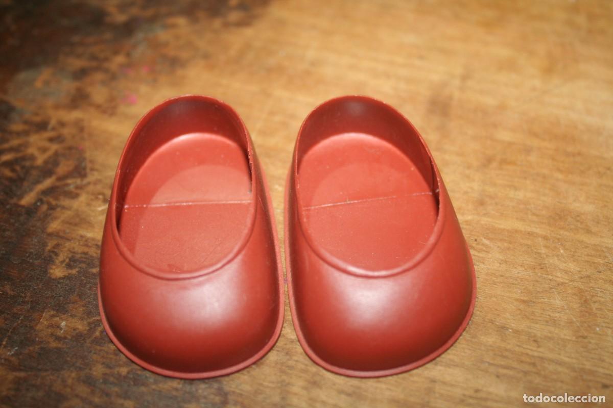 Mu&ntilde;ecas Nancy y Lucas: ZAPATOS COLORES MU&Ntilde;ECA NANCY