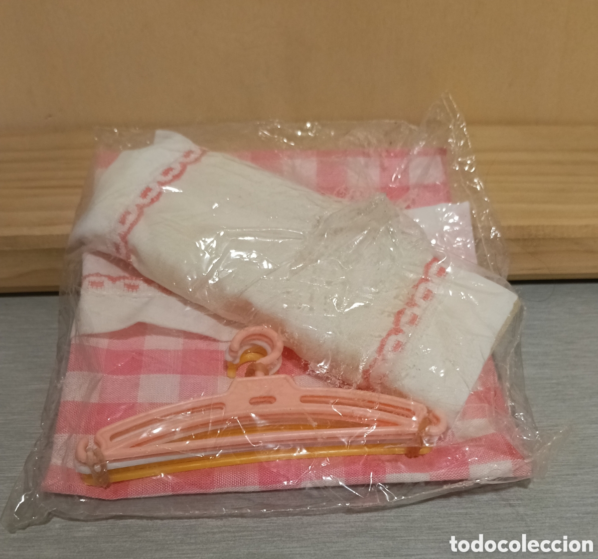 Mu&ntilde;ecas Nancy y Lucas: conjunto vintage original de Lesly (la hermanita de Nancy) de la marca Famosa
