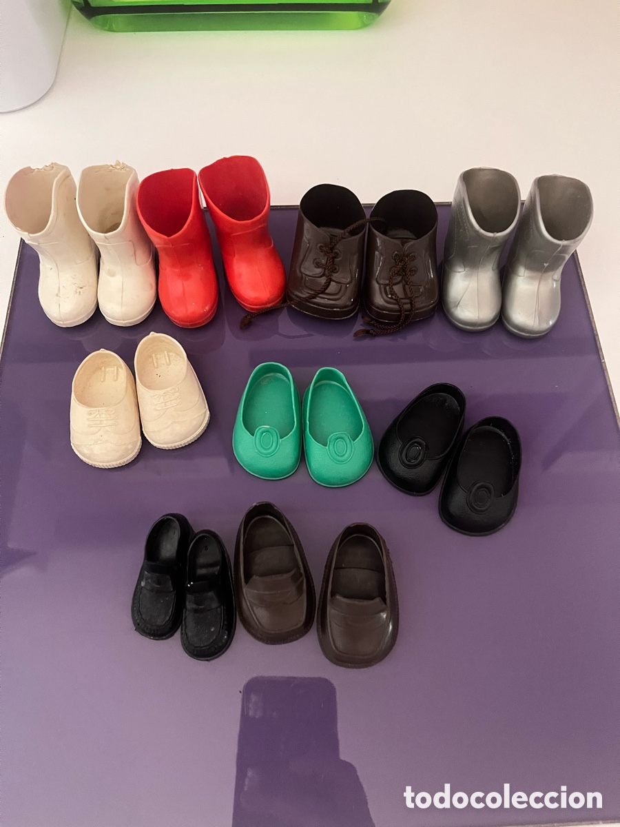 Mu&ntilde;ecas Nancy y Lucas: Lote, zapatos y botas varios Nenuco Nancy, Famosa y m&aacute;s