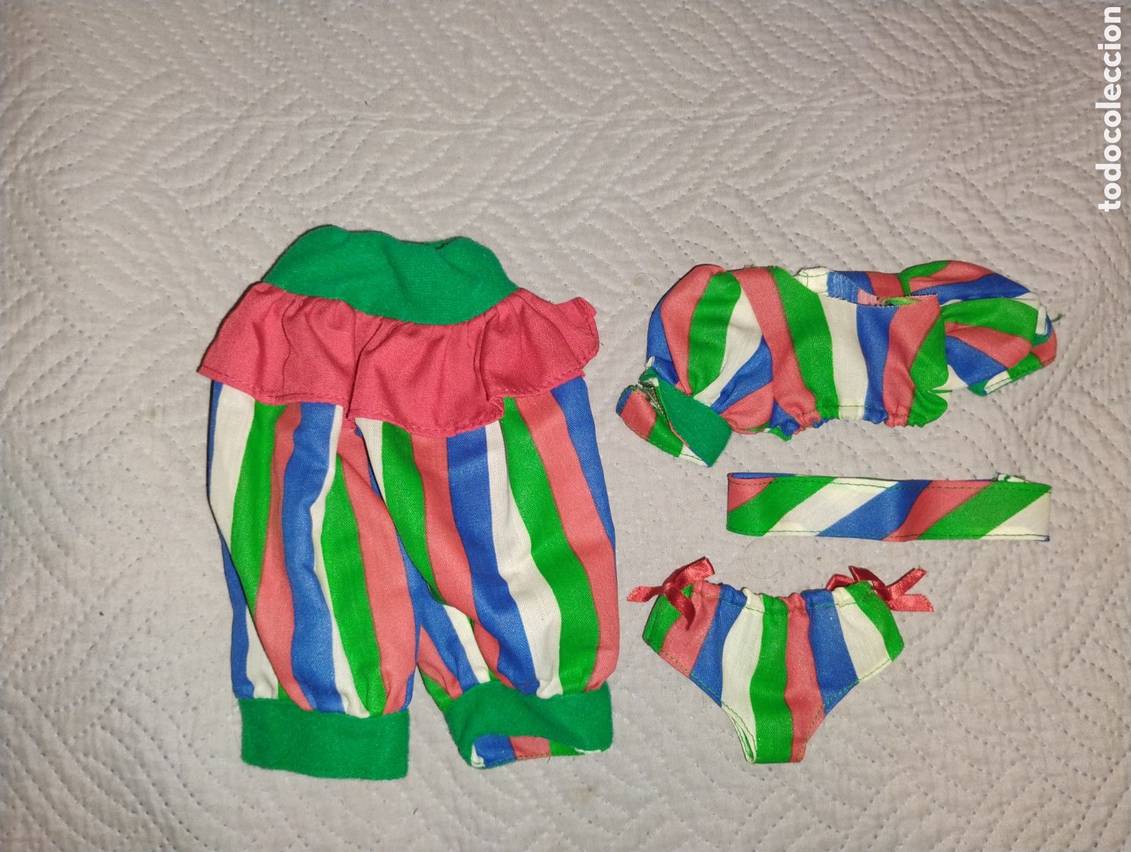 Mu&ntilde;ecas Nancy y Lucas: &diams;Conjunto Disfraz de Payaso original Nancy Famosa (A&ntilde;os 80) - 4 piezas