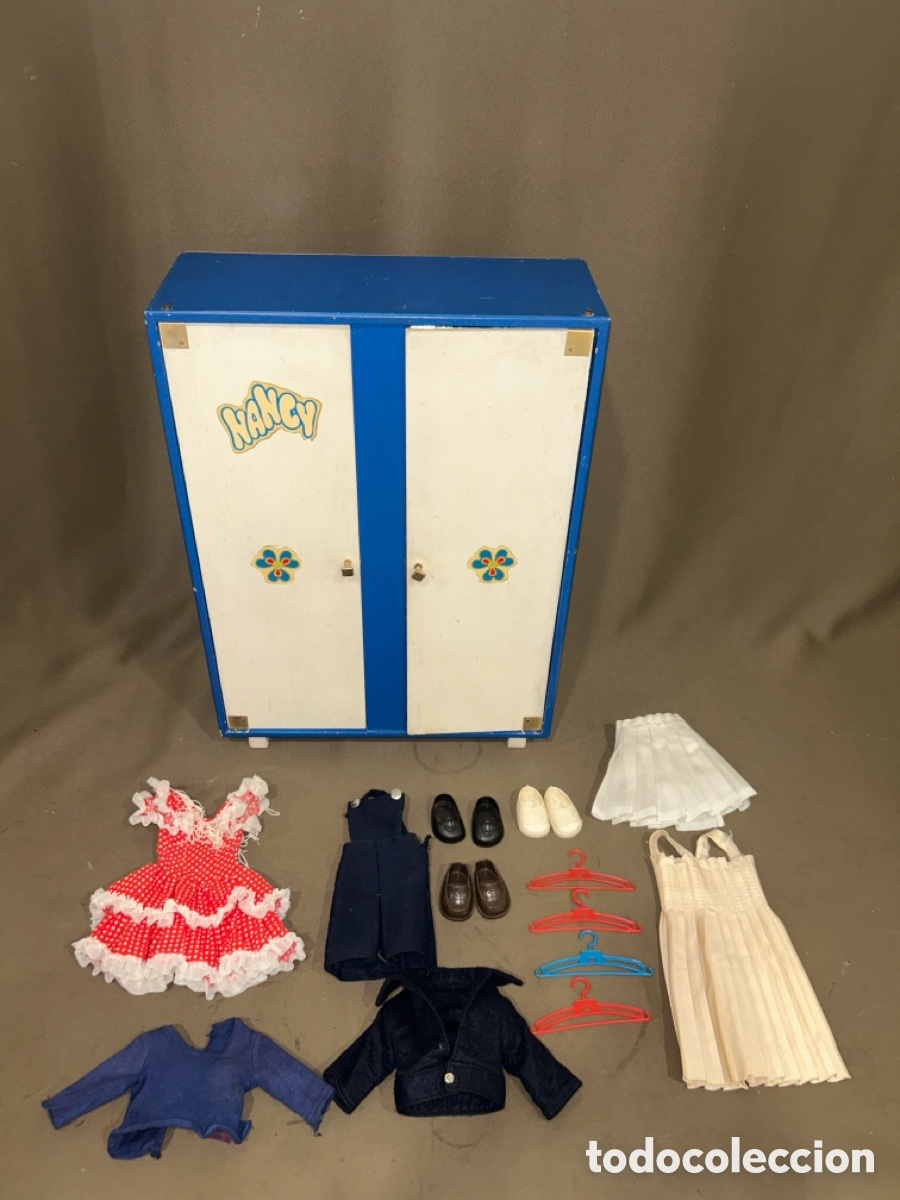Mu&ntilde;ecas Nancy y Lucas: LOTE DE NANCY, ARMARIO, ROPA, ZAPATOS, PERCHAS, *VER FOTOS*