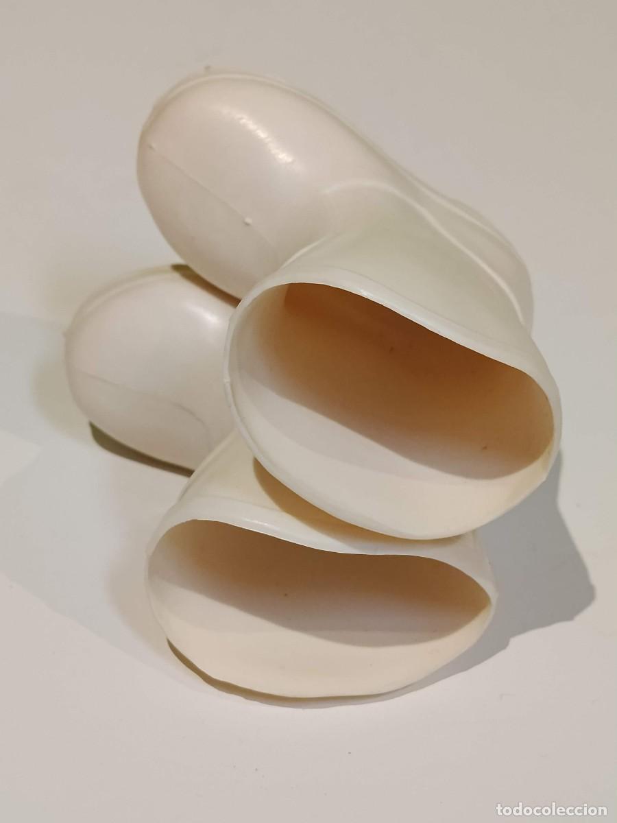 Mu&ntilde;ecas Nancy y Lucas: Botas blancas Nancy a&ntilde;os 70 - Foto 4