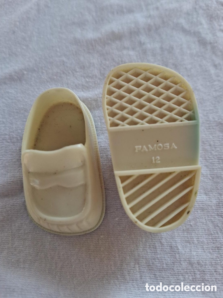 Mu&ntilde;ecas Nancy y Lucas: Zapatos originales Lesli Famosa 12